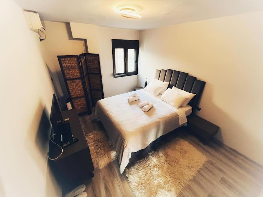 Apartamento The Beehive Mytilíni Exterior foto